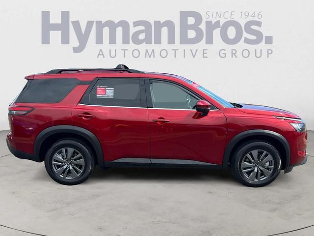 Photo of 2023 Scarlet Ember Nissan Pathfinder