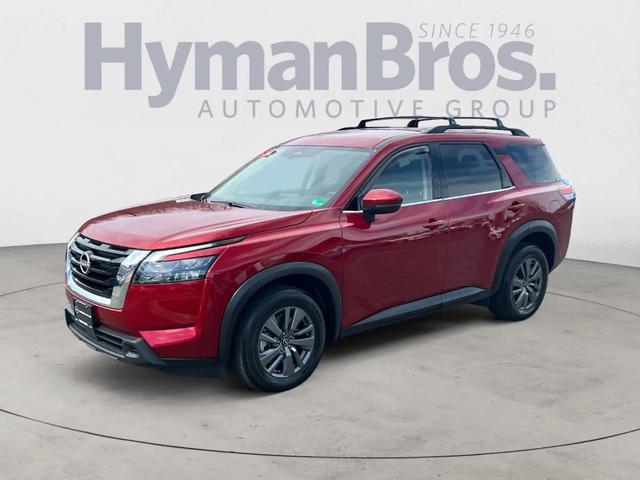 Photo of 2023 Scarlet Ember Nissan Pathfinder