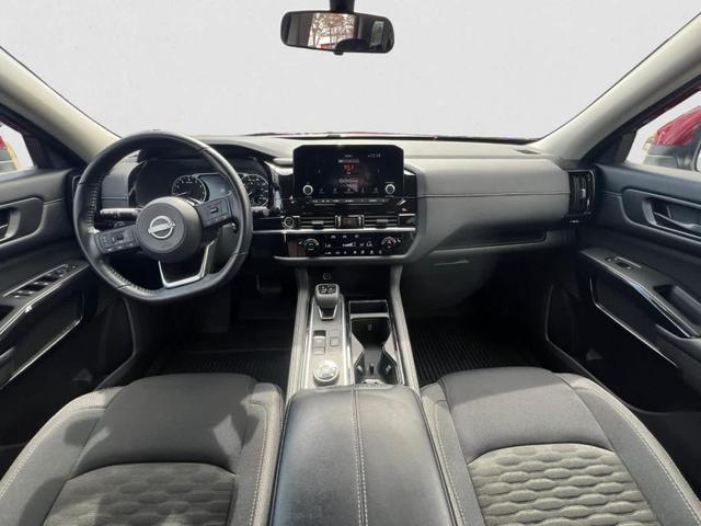 Photo of 2023 Scarlet Ember Nissan Pathfinder