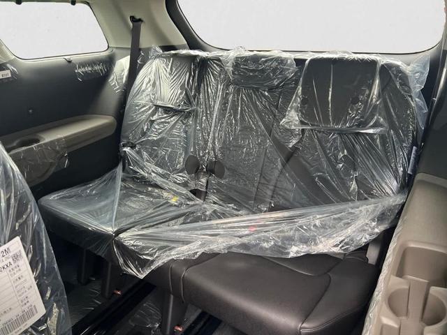 Photo of 2025 C7R Kia Carnival