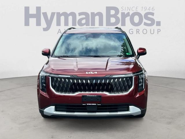 Photo of 2025 C7R Kia Carnival