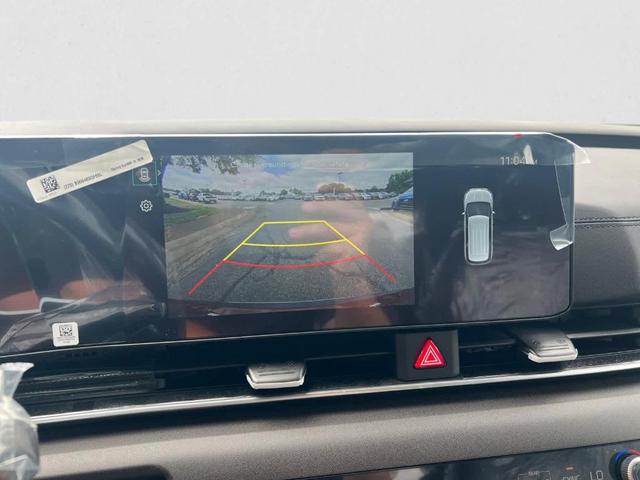 Photo of 2025 C7R Kia Carnival