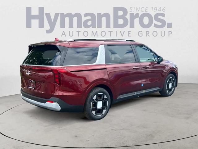 Photo of 2025 C7R Kia Carnival