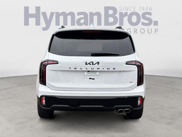 Photo of 2025 Glacial White Pearl Kia Telluride
