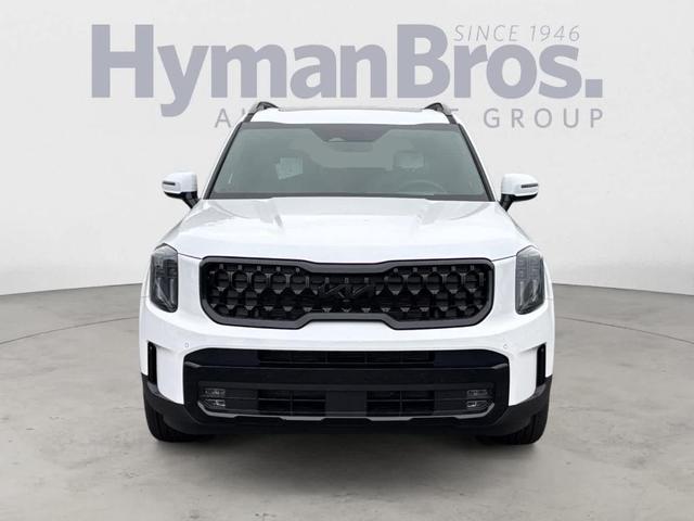 Photo of 2025 Glacial White Pearl Kia Telluride
