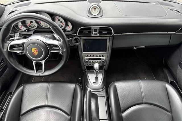 Photo of 2007 Arctic Silver Metallic Porsche 911