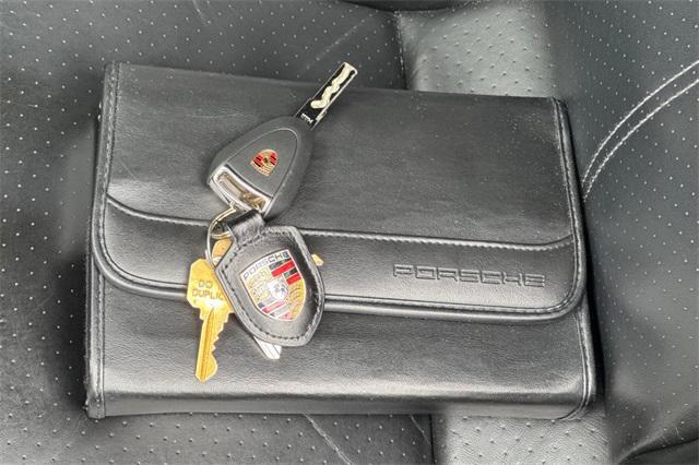 Photo of 2007 Arctic Silver Metallic Porsche 911