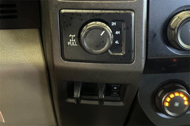 Photo of 2022 Oxford White Ford F-250