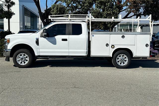 Photo of 2022 Oxford White Ford F-250