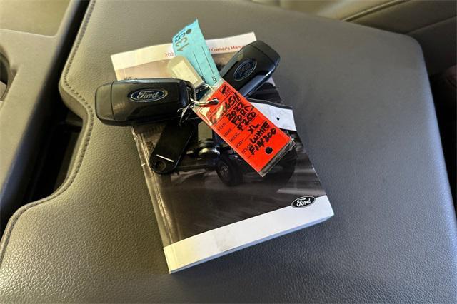 Photo of 2022 Oxford White Ford F-250