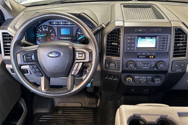 Photo of 2022 Oxford White Ford F-250