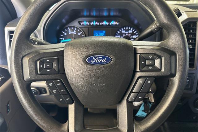 Photo of 2022 Oxford White Ford F-250