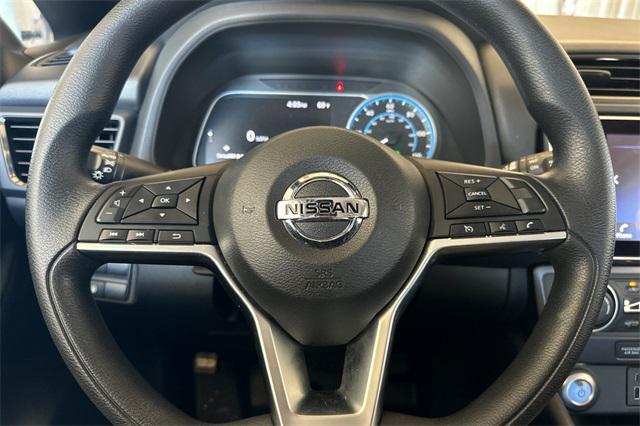 Photo of 2022 Gun Metallic Nissan Leaf