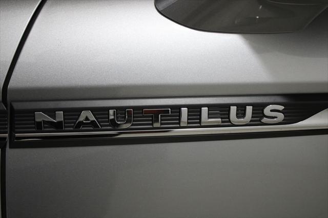 Photo of 2023 Silver Radiance Metallic Clearcoat Lincoln Nautilus