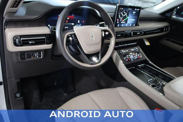 Photo of 2022 White Lincoln Aviator