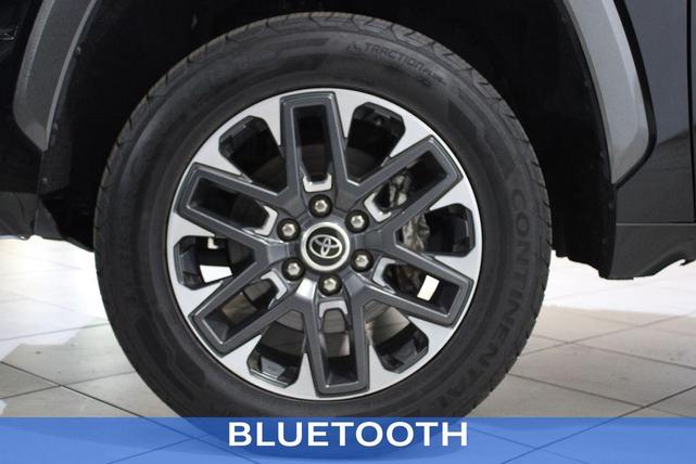 Photo of 2022 Black Metallic Toyota Tundra