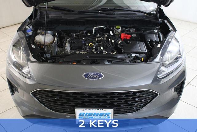 Photo of 2022 Carbonized Gray Metallic Ford Escape
