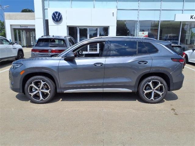 Photo of 2025 Platinum Gray Metallic Volkswagen Tiguan