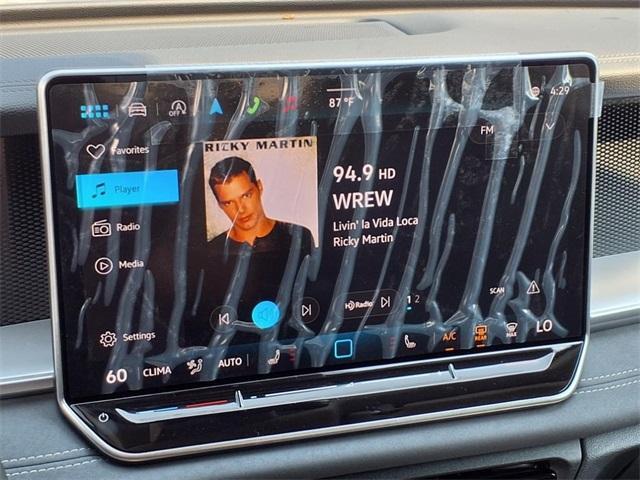 Photo of 2025 Pure White Volkswagen Tiguan