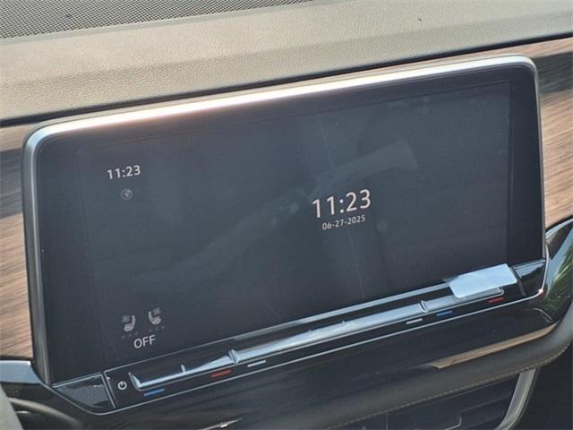Photo of 2025 Avocado Green Pearl Volkswagen Atlas