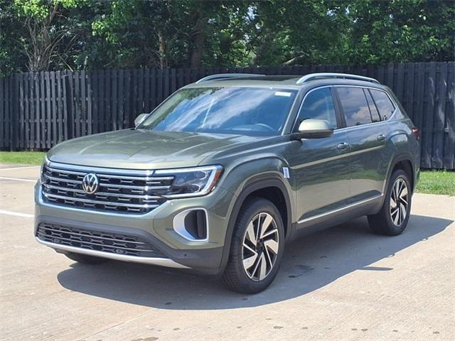 Photo of 2025 Avocado Green Pearl Volkswagen Atlas