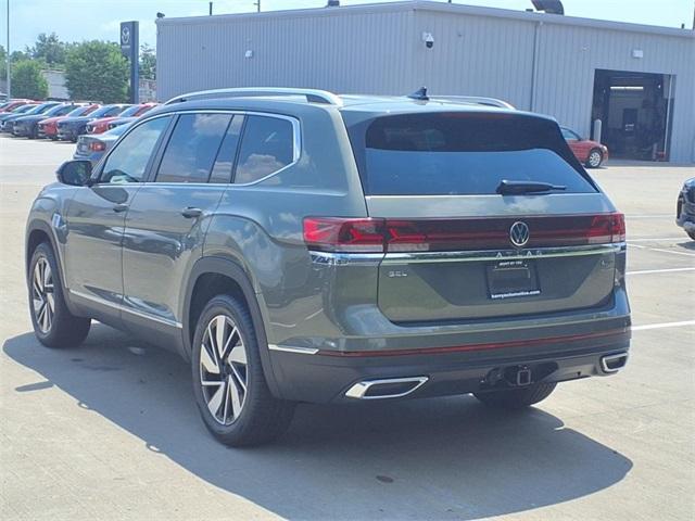 Photo of 2025 Avocado Green Pearl Volkswagen Atlas