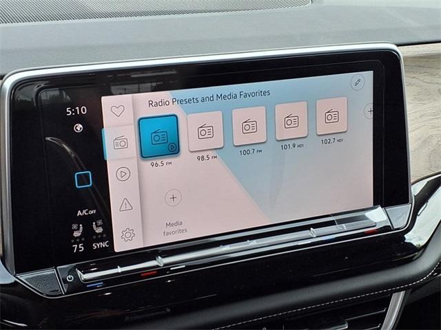 Photo of 2025 Pure Gray Volkswagen Atlas