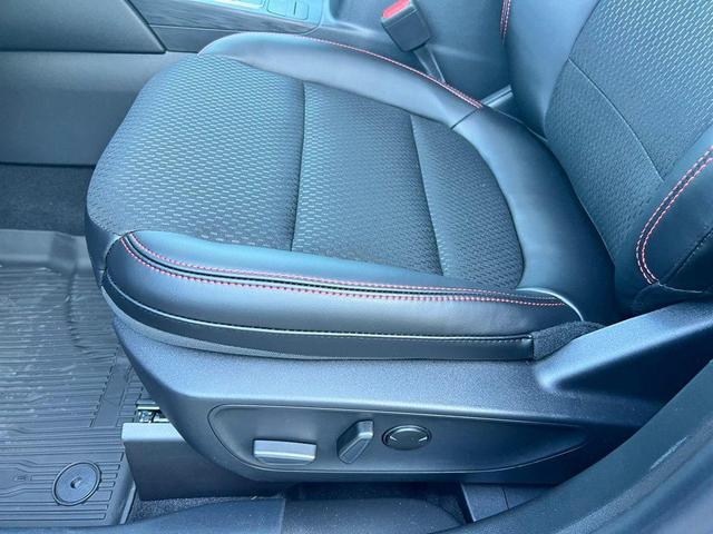 Photo of 2025 Blue Ford Escape