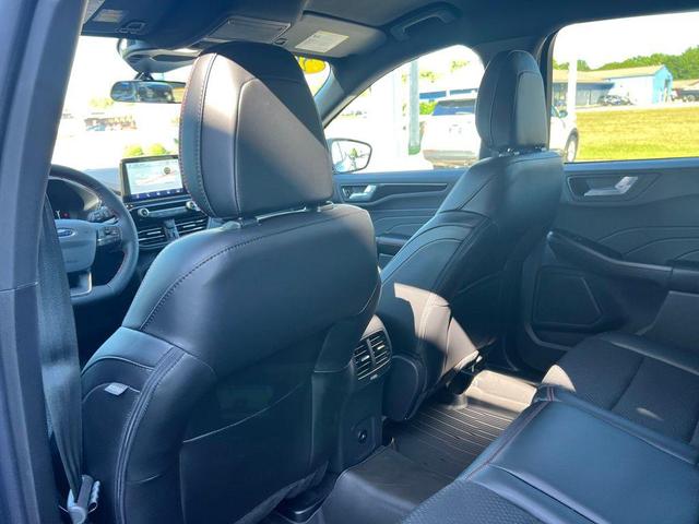 Photo of 2025 Blue Ford Escape