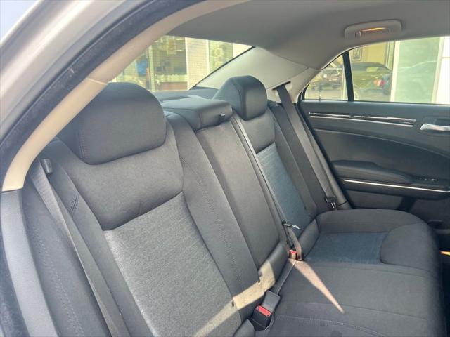 Photo of 2023 Silver Chrysler 300