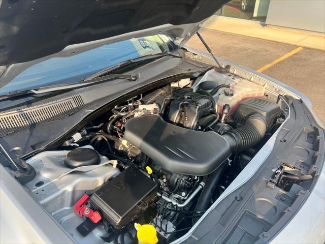 Photo of 2023 Silver Chrysler 300