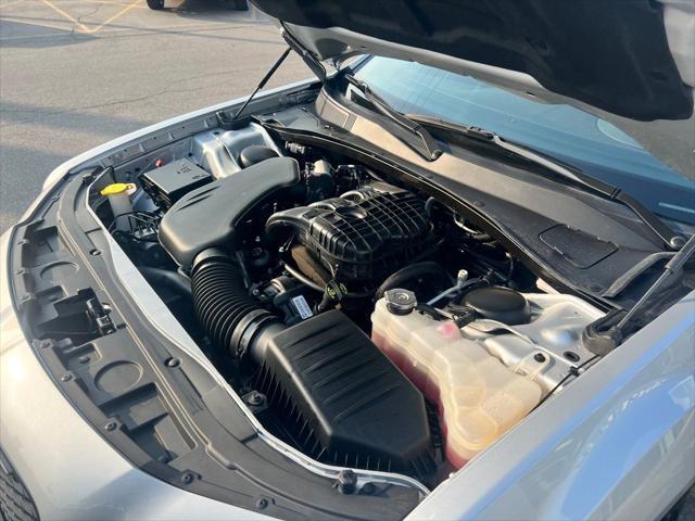 Photo of 2023 Silver Chrysler 300