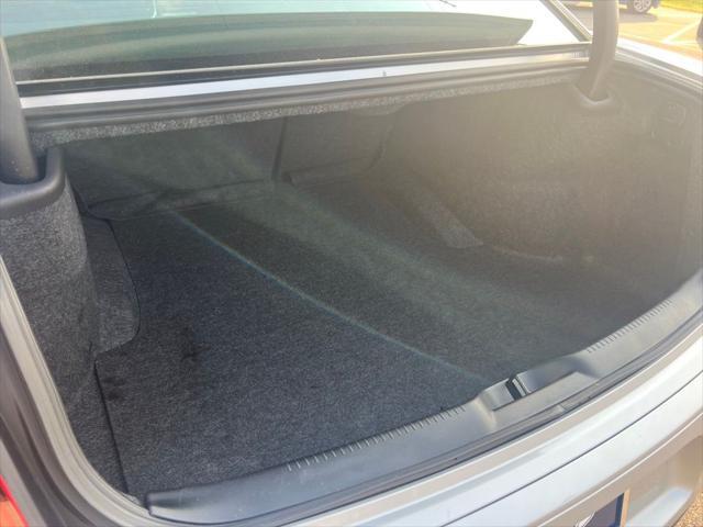 Photo of 2023 Silver Chrysler 300
