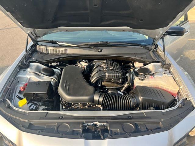 Photo of 2023 Silver Chrysler 300