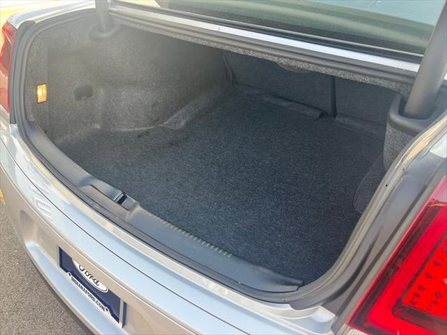 Photo of 2023 Silver Chrysler 300