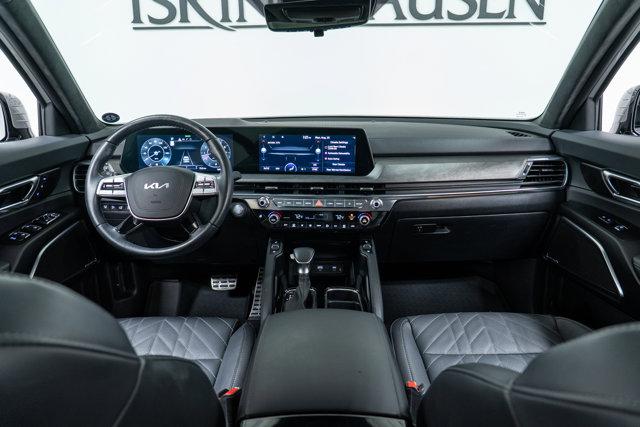 Photo of 2024 Wolf Gray Kia Telluride