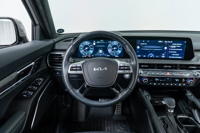 Photo of 2024 Wolf Gray Kia Telluride