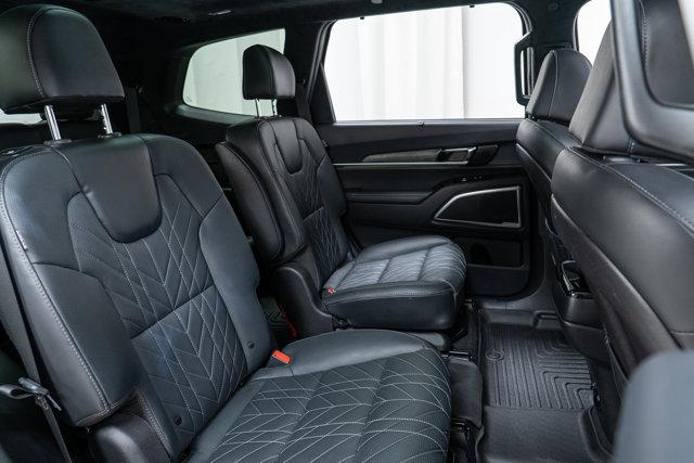 Photo of 2024 Wolf Gray Kia Telluride