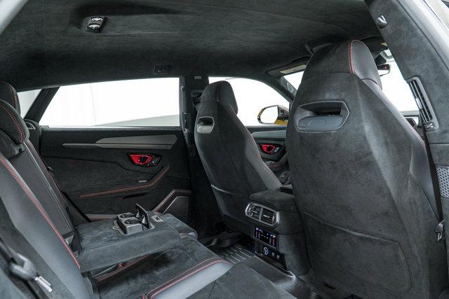 Photo of 2023 Giallo Inti Metallic Lamborghini Urus