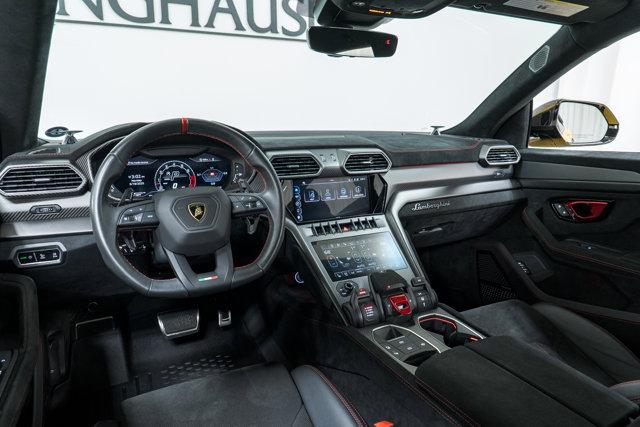 Photo of 2023 Giallo Inti Metallic Lamborghini Urus
