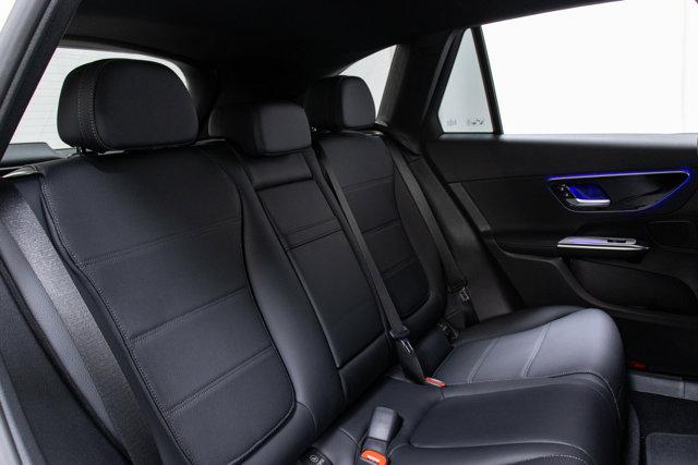 Photo of 2025 Polar White Mercedes-Benz GLC 300