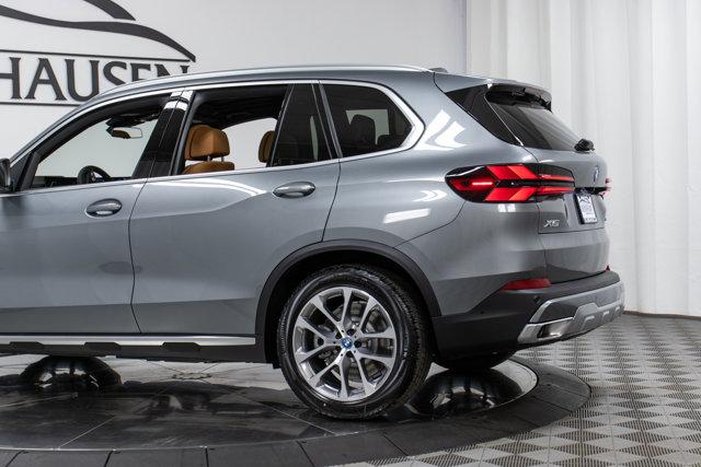 Photo of 2025 Skyscraper Grey Metallic BMW X5