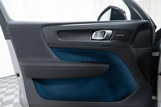 Photo of 2023 Silver Dawn Metallic Volvo XC40 Recharge Pure Electric