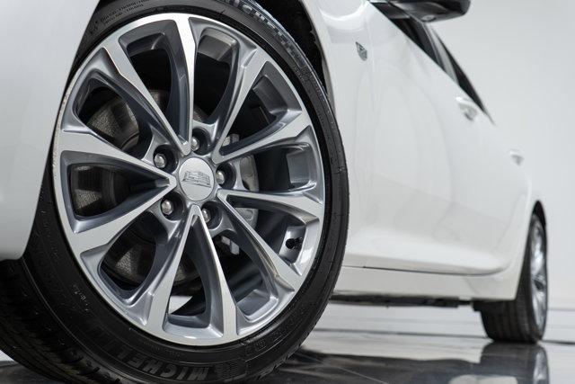 Photo of 2020 Crystal White Tricoat Cadillac CT5