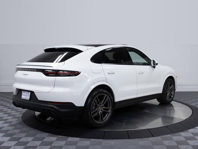 Photo of 2021 White Porsche Cayenne