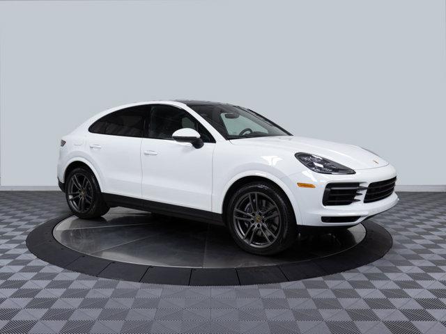 Photo of 2021 White Porsche Cayenne