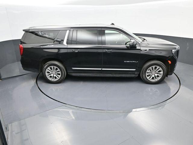 Photo of 2024 Onyx Black GMC Yukon XL