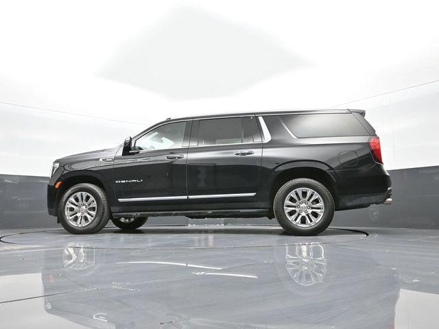 Photo of 2024 Onyx Black GMC Yukon XL