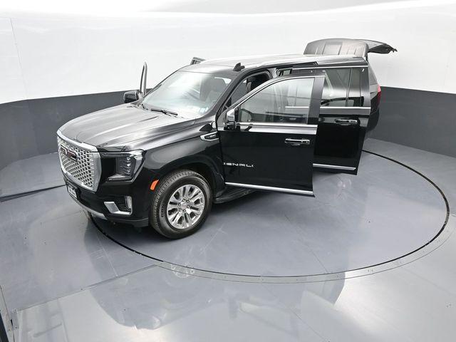 Photo of 2024 Onyx Black GMC Yukon XL