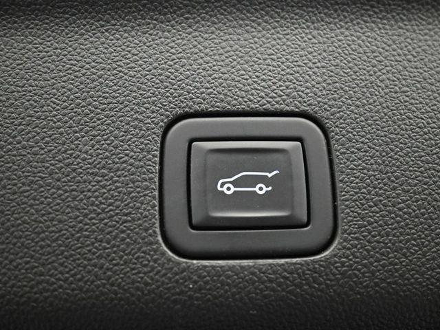 Photo of 2024 Onyx Black GMC Yukon XL